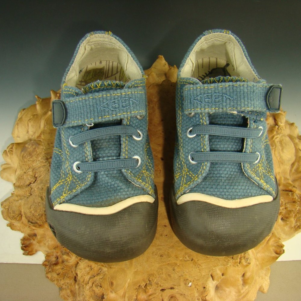 KEEN Sneakers Toddler size 7